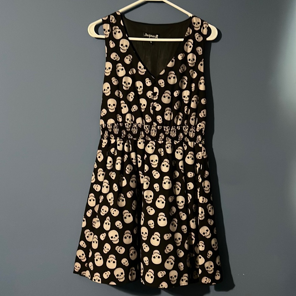 Sourpuss skull dress, only worn once!